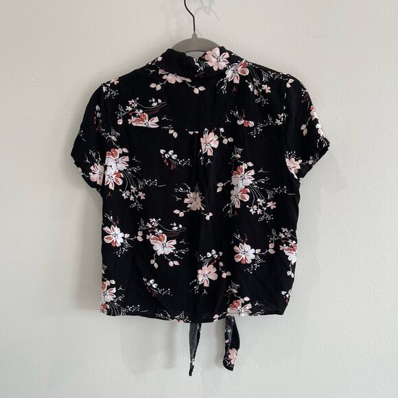 Ladies Medium Aeropostale Floral Tie-Front Woven Top - Picture 2 of 3